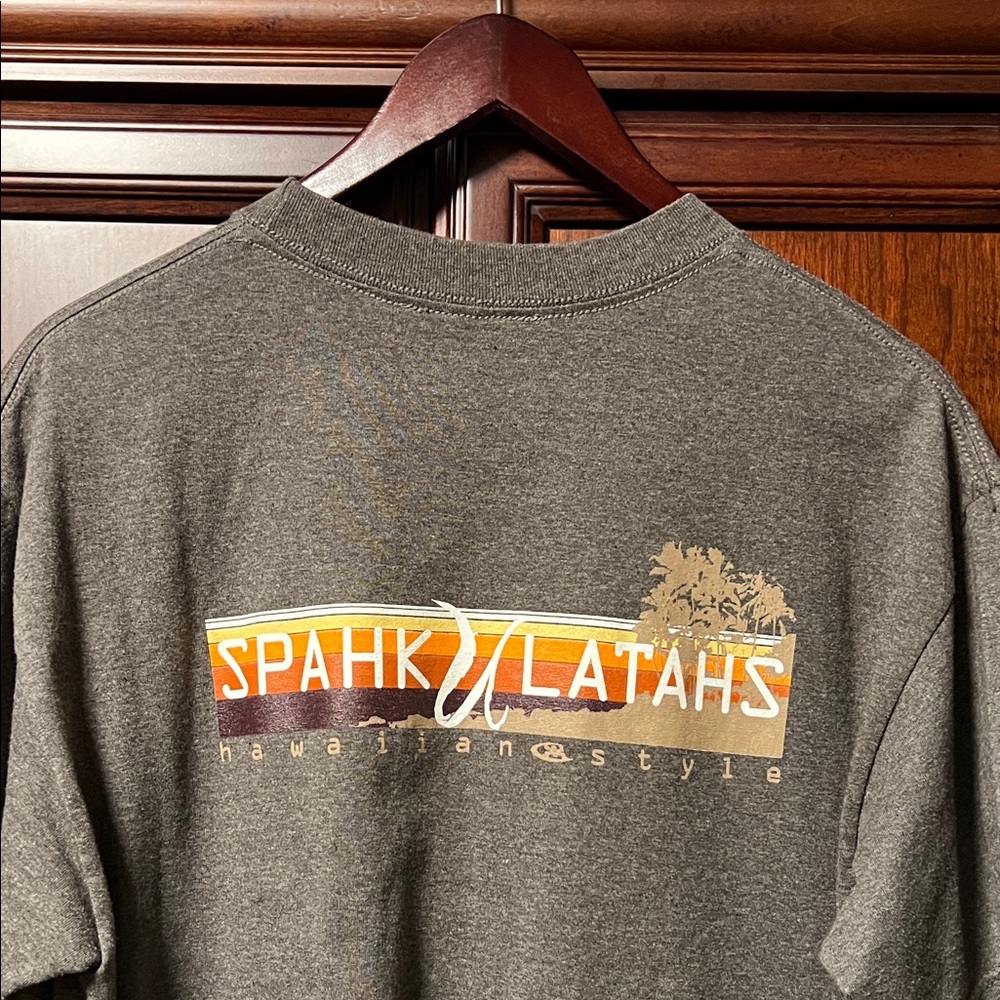 Like New Hawaiian Style Classic Gray Soft fabric T-Shirt with Sunset Logo!